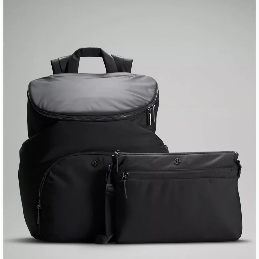Brand new Lululemon New Parent Backpack Diaperbag 17L NWT. Can ship TODAY! - Picture 4 of 10